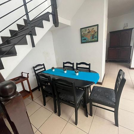 Chelsea Villa Bnb Коломбо Екстер'єр фото